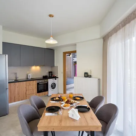 Elia Residences Apartment *
